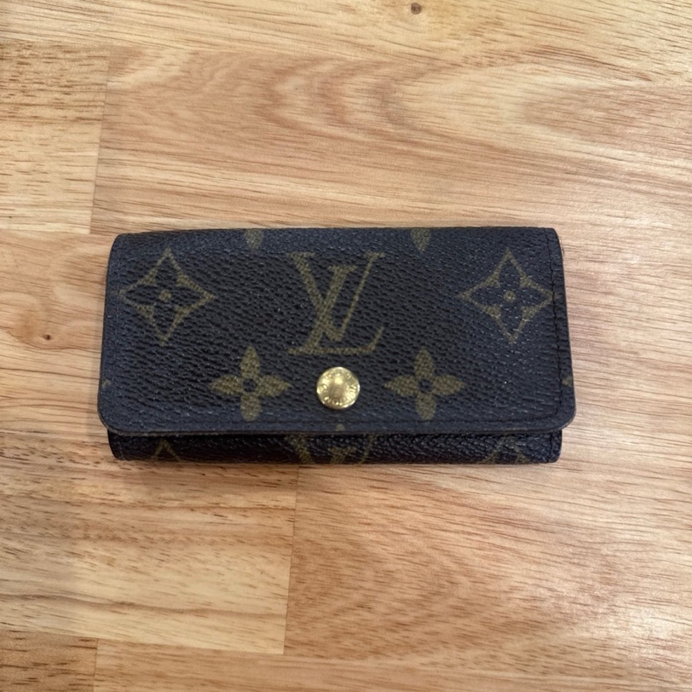 Louis Vuitton Black Monogram key holder
